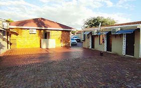 Sir Pinto Guesthouse